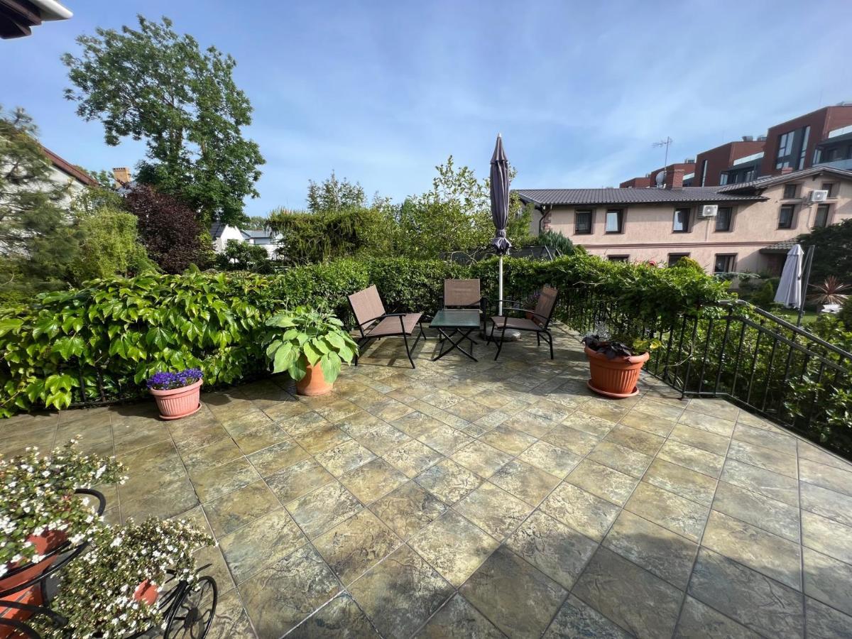 Garden 2 Z Pieknym Ogrodem I Tarasem *
